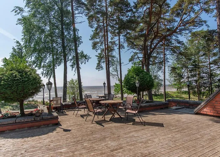 Отель Andropoff Валгеранна